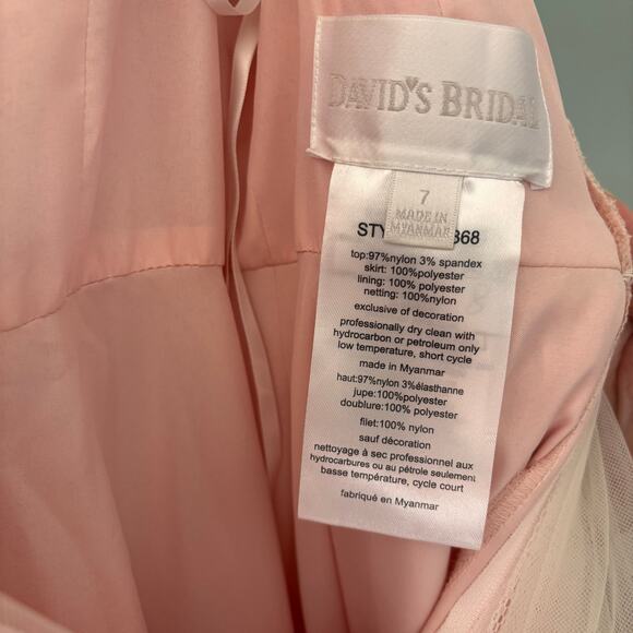 Girls Tulle Ball Gown Flower Girl Dress with Heart Cutout - Picture 7 of 8